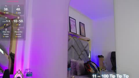 Snapshot of moon_water__ chatting on 04/29/26, 10:52 Moon Water online show from 04/29/26, 10:52