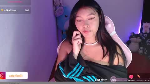 Snapshot of moonbella_bell chatting on 12/11/24, 08:18 bell online show from 12/11/24, 08:18