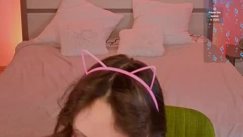 Snapshot of moonhaze_ chatting on 05/16/26, 10:36 Erica online show from 05/16/26, 10:36