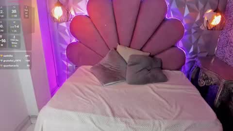 Snapshot of moonie_black chatting on 12/09/24, 05:30 Moon online show from 12/09/24, 05:30