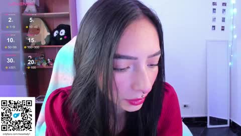 Snapshot of moonlady_ chatting on 01/13/25, 09:52 MOON  online show from 01/13/25, 09:52