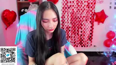 Snapshot of moonlady_ chatting on 02/15/25, 03:42 MOON  online show from 02/15/25, 03:42