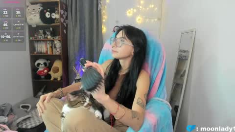 MOON  online show from 04/06/26, 03:26