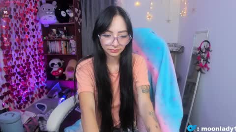 MOON  online show from 04/12/26, 11:54