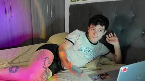 Clove online show from 02/18/25, 05:20