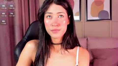 Snapshot of moonlight_brat chatting on 05/19/26, 09:15 Ivy online show from 05/19/26, 09:15