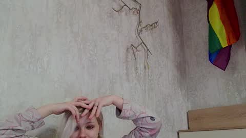 Snapshot of moonlight_mia chatting on 02/28/25, 06:52 Mia   online show from 02/28/25, 06:52