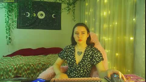 moonlight_sonataa online show from 12/21/25, 11:06