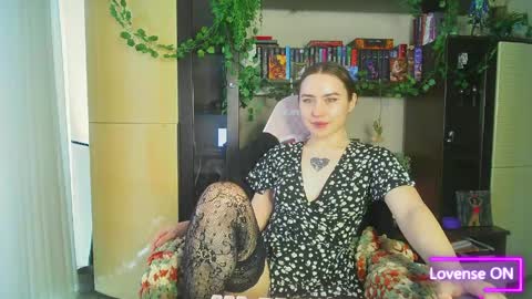 Snapshot of moonlight_sonataa chatting on 05/16/26, 10:36 moonlight_sonataa online show from 05/16/26, 10:36