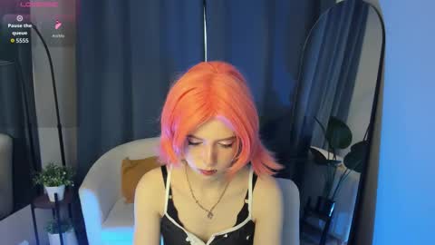 Snapshot of moonlitasuna chatting on 09/25/25, 01:48 Asuna online show from 09/25/25, 01:48
