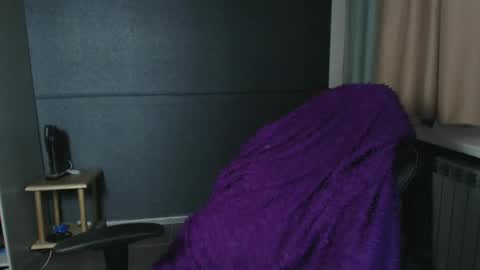 Snapshot of moonmaaiden chatting on 03/04/25, 08:02 Tina online show from 03/04/25, 08:02