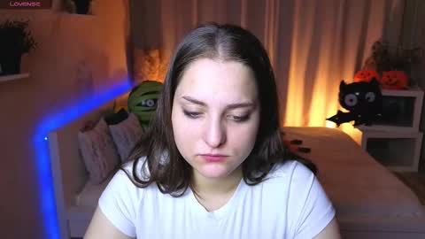 Lina online show from 10/20/25, 03:40