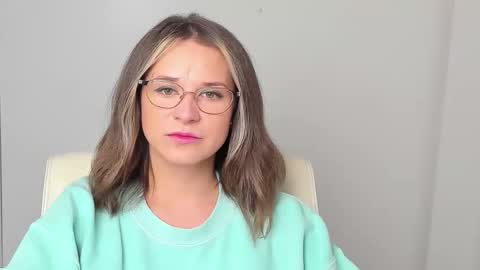 Susanna online show from 11/28/25, 12:08