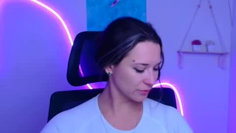 Susanna online show from 12/21/25, 12:12