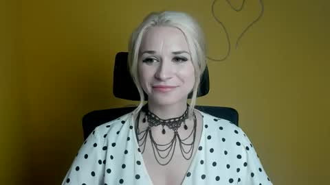 Susanna online show from 04/13/26, 11:27