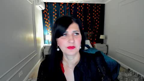 Ask me  online show from 11/15/25, 03:48