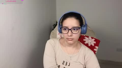 Moon Woman online show from 12/15/25, 03:55