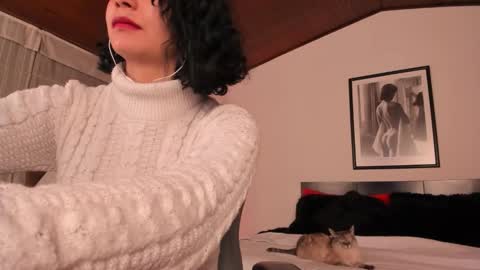 Michelle online show from 09/23/25, 12:52