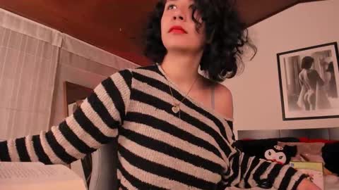 Michelle online show from 11/21/25, 01:21