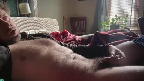 Snapshot of moony__ chatting on 02/12/26, 04:35 Moon online show from 02/12/26, 04:35