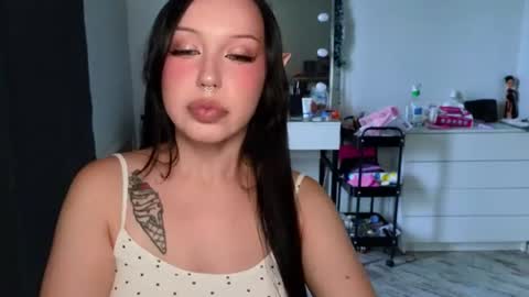 Snapshot of moranagoddess chatting on 06/24/26, 02:05 Morana follow my boosty online show from 06/24/26, 02:05