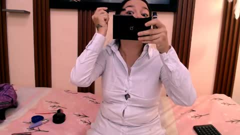 alexia online show from 04/18/26, 07:40