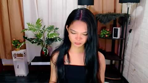 Snapshot of morena_cockts chatting on 02/27/26, 01:33 rondina online show from 02/27/26, 01:33