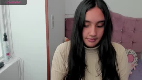 morena_rodriguez_9 online show from 10/27/25, 07:07