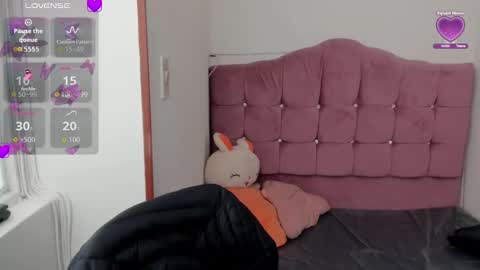 morena_rodriguez_9 online show from 10/29/25, 07:04