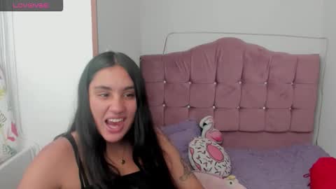 morena_rodriguez_9 online show from 11/19/25, 07:03