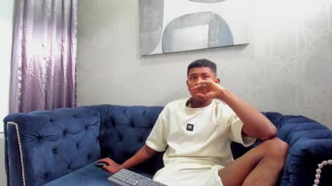 Mmorenito online show from 11/01/25, 07:49