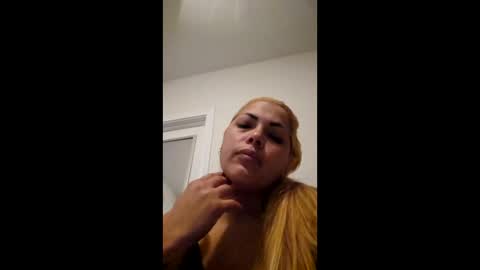 moreno2582 online show from 04/27/26, 06:22