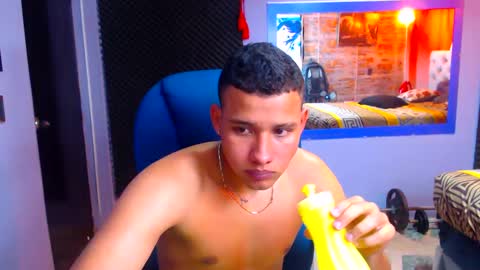 MorenoFullHot online show from 01/04/25, 07:55