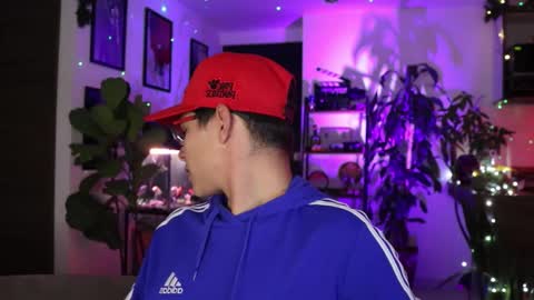   online show from 03/04/25, 01:55