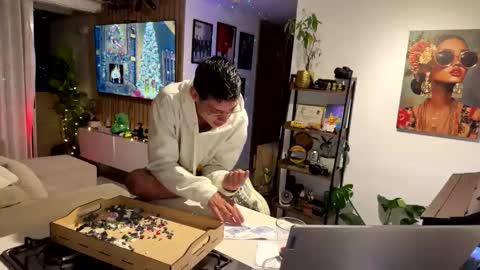   online show from 11/12/25, 12:55