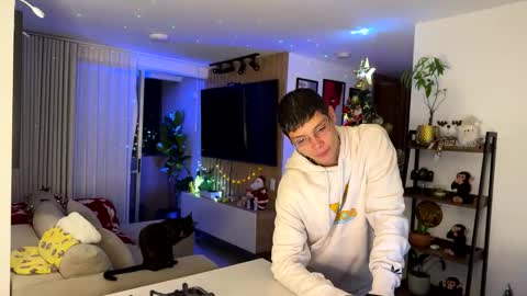   online show from 11/29/25, 01:30