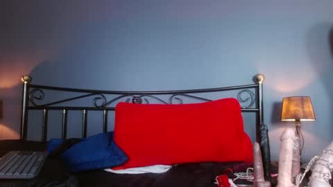 Snapshot of morganacrowley_ chatting on 12/31/24, 02:36 Morgana online show from 12/31/24, 02:36