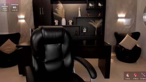 Morgan Hicks online show from 10/28/25, 07:16