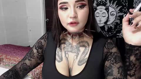 Morgan Moon online show from 10/15/25, 06:41