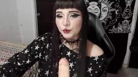 Snapshot of morganmoon1 chatting on 02/19/26, 06:59 Morgan Moon online show from 02/19/26, 06:59