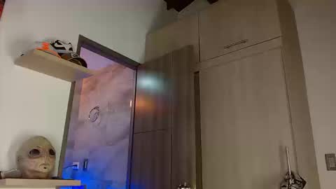 morgan online show from 09/17/25, 01:18