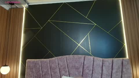 Moriah online show from 03/24/26, 12:54