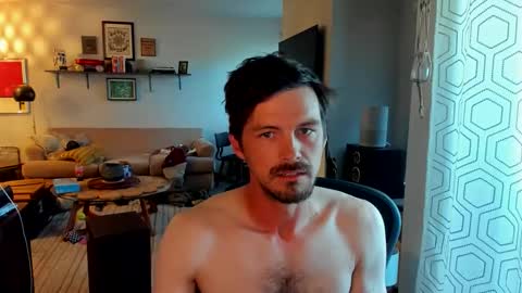 Dylan online show from 05/01/26, 09:30