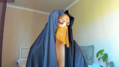 Snapshot of moroccan_diamond_ chatting on 09/27/25, 09:03 Medina online show from 09/27/25, 09:03