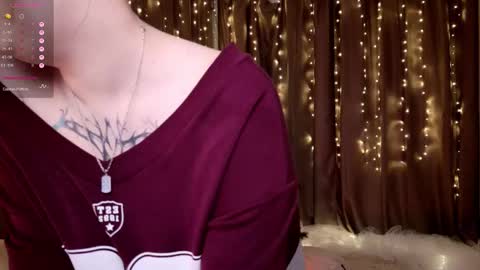 morvelyn online show from 12/19/25, 02:24