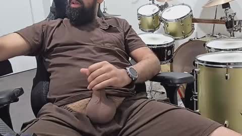 Snapshot of moseph_melb88 chatting on 11/17/25, 02:45 melb guy29 online show from 11/17/25, 02:45