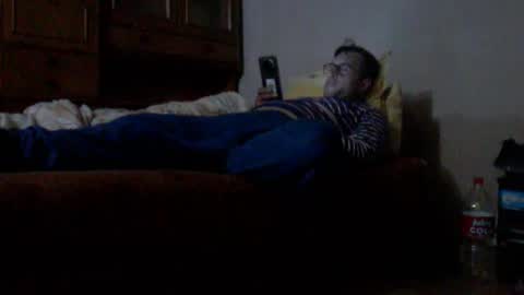 Snapshot of mospeleu chatting on 02/10/25, 05:47 Nomadu online show from 02/10/25, 05:47