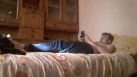 Snapshot of mospeleu chatting on 03/07/25, 06:13 Nomadu online show from 03/07/25, 06:13