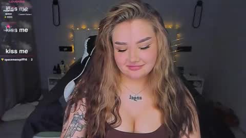 Snapshot of mousemother chatting on 02/28/26, 04:52 Carolina online show from 02/28/26, 04:52