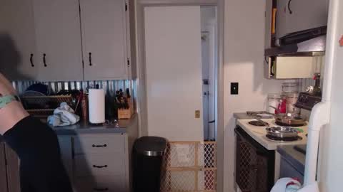 Mousie online show from 12/16/25, 07:08